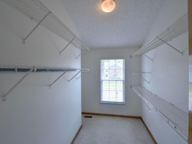 525 Whitson Drive , Columbus, OH 43230 Photo 26