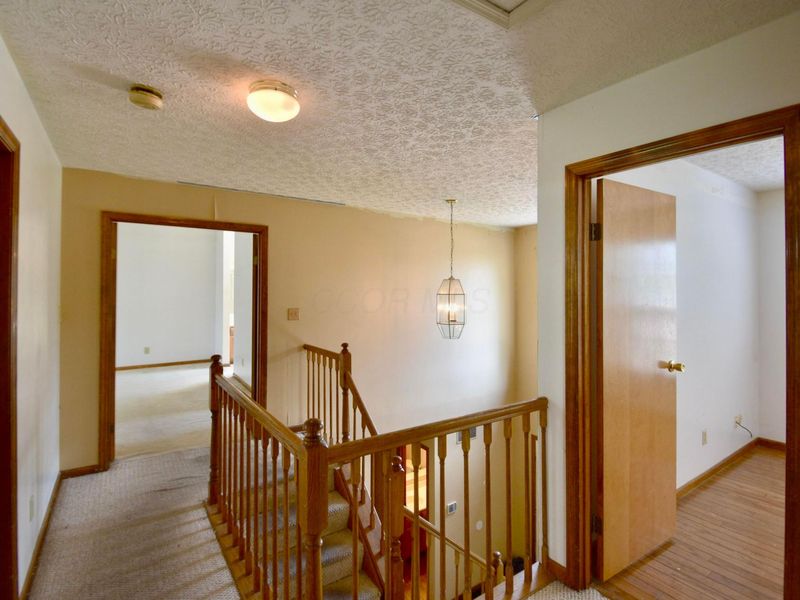 525 Whitson Drive , Columbus, OH 43230 Photo 29