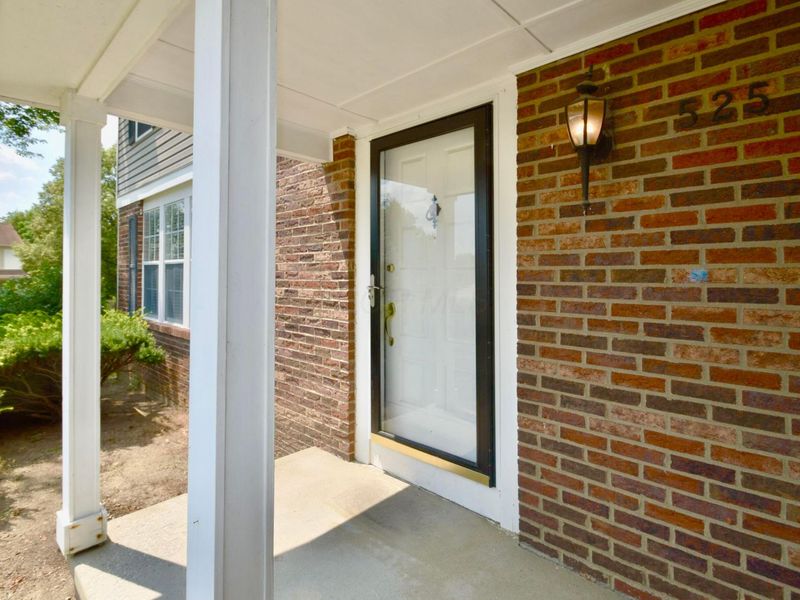 525 Whitson Drive , Columbus, OH 43230 Photo 3
