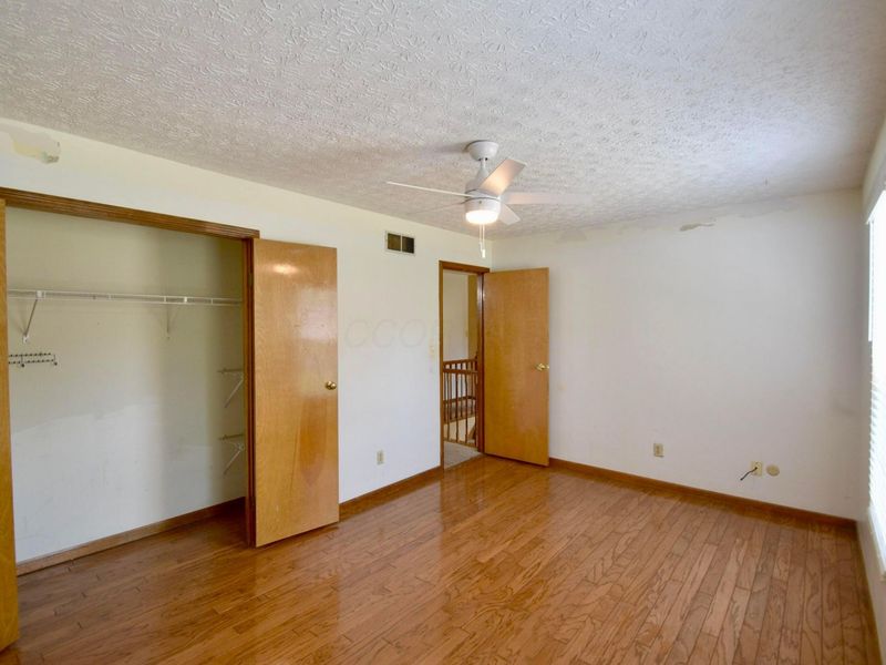 525 Whitson Drive , Columbus, OH 43230 Photo 31