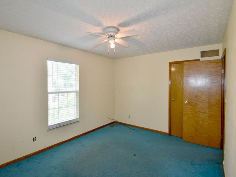 525 Whitson Drive , Columbus, OH 43230 Photo 33