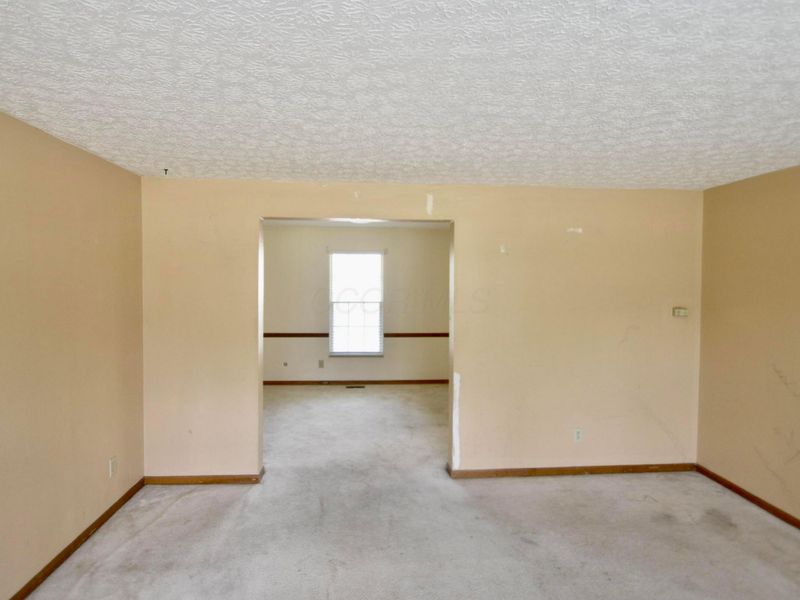 525 Whitson Drive , Columbus, OH 43230 Photo 7