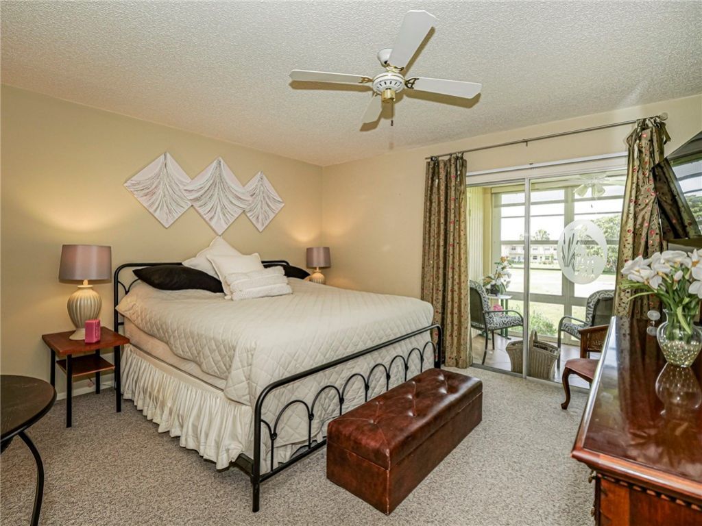 106 Spring Lake Court, Unit 201, Vero Beach, FL 32962 Photo