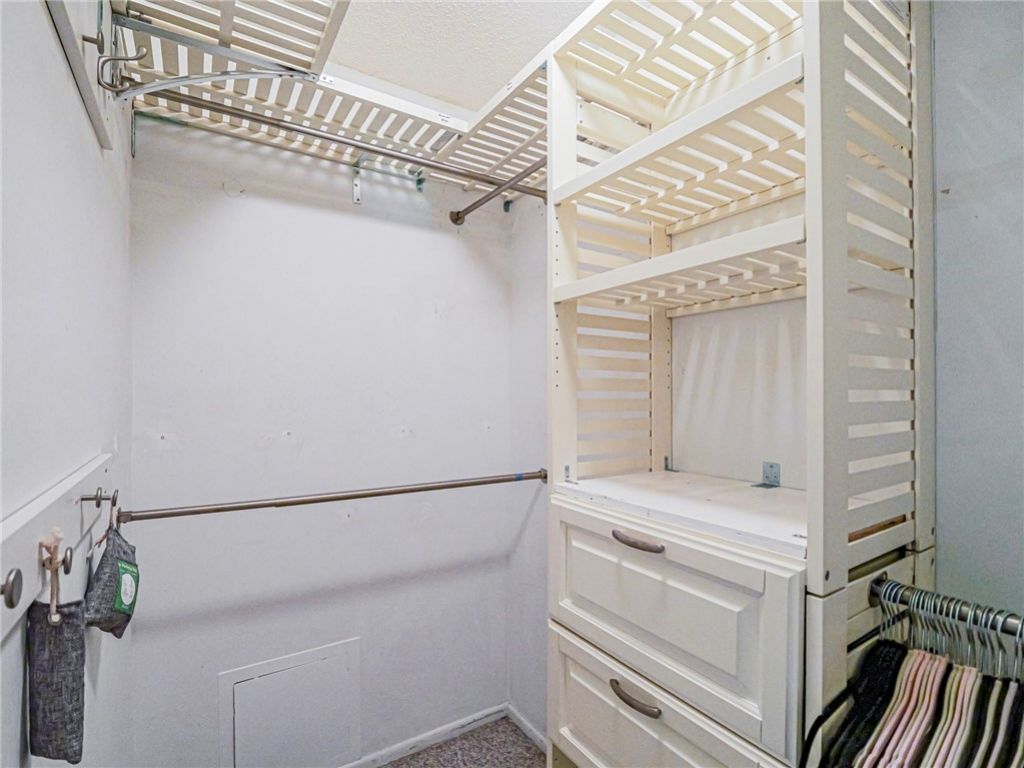 106 Spring Lake Court, Unit 201, Vero Beach, FL 32962 Photo
