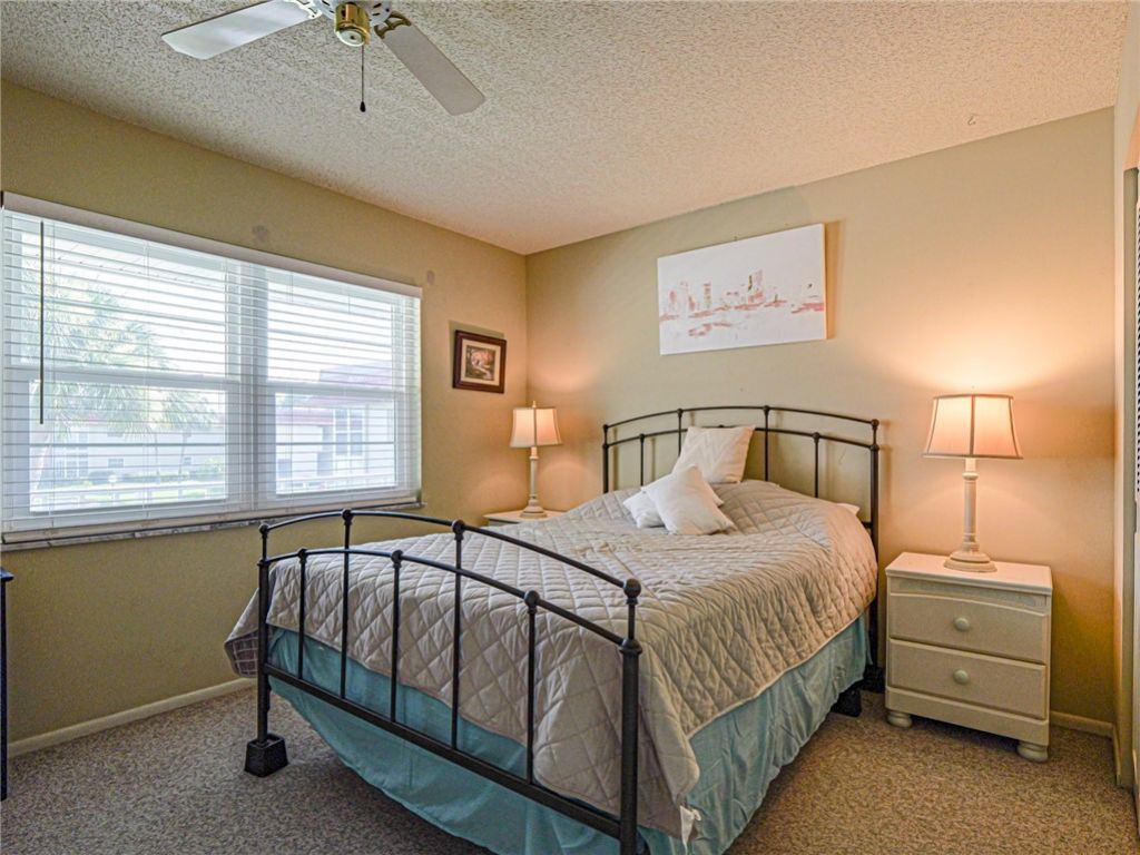 106 Spring Lake Court, Unit 201, Vero Beach, FL 32962 Photo