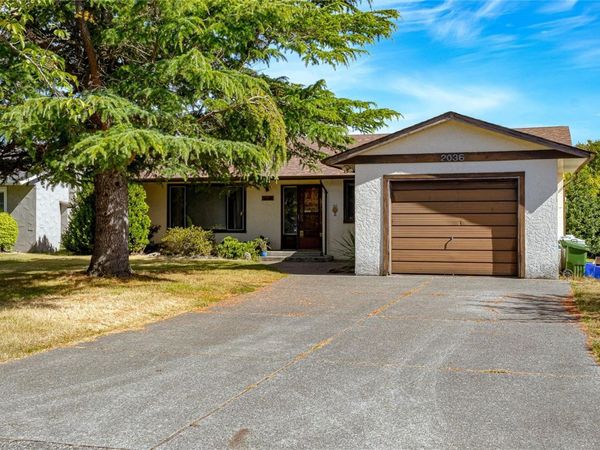 2036 Winmeadow Pl, Sidney, BC V8L 4S3