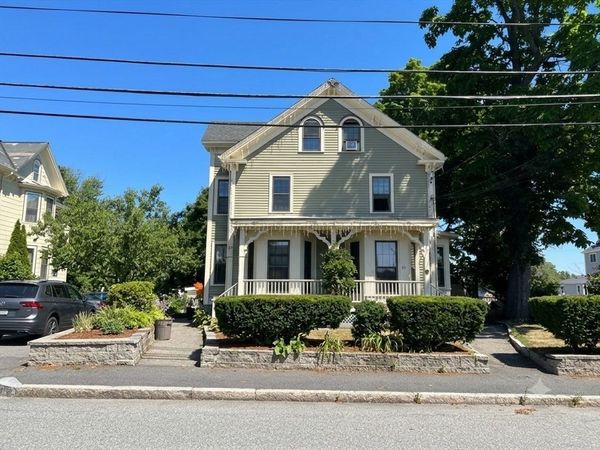 97-2 Court St, Unit 2, Newton, MA 02458