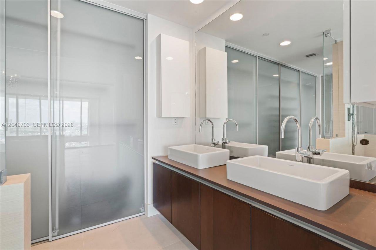 1040 Biscayne Blvd, Unit 3802, Miami, FL 33132 Photo
