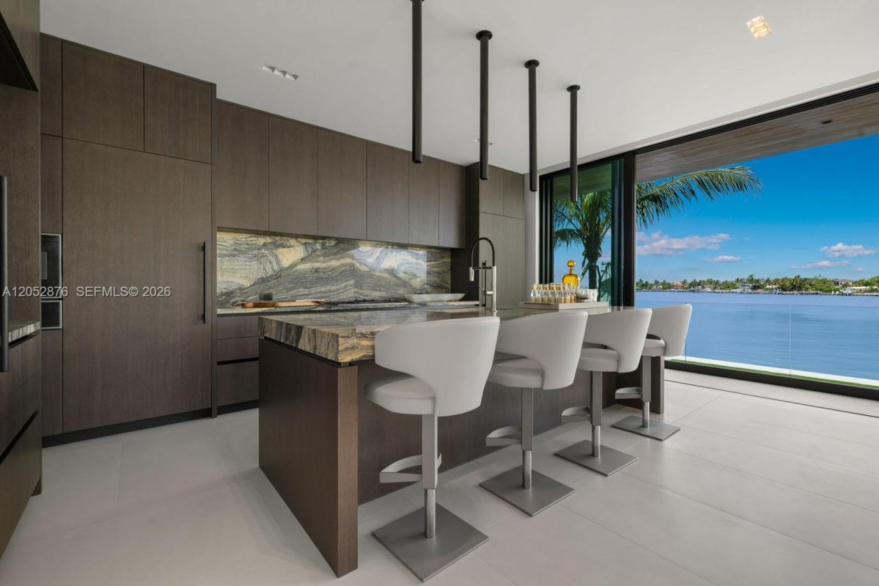1141 N Biscayne Point Rd, Miami Beach, FL 33141 Photo