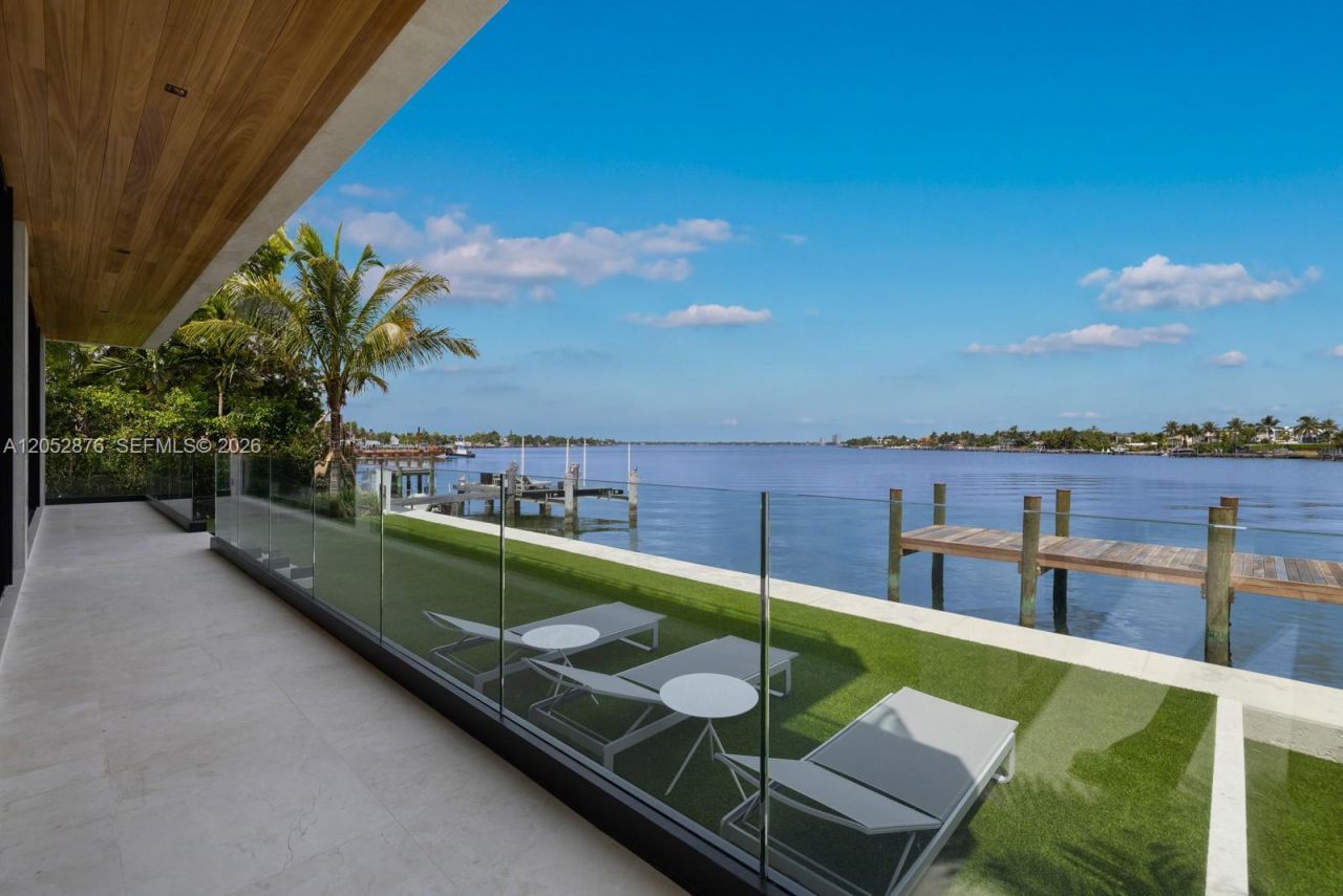 1141 N Biscayne Point Rd, Miami Beach, FL 33141 Photo
