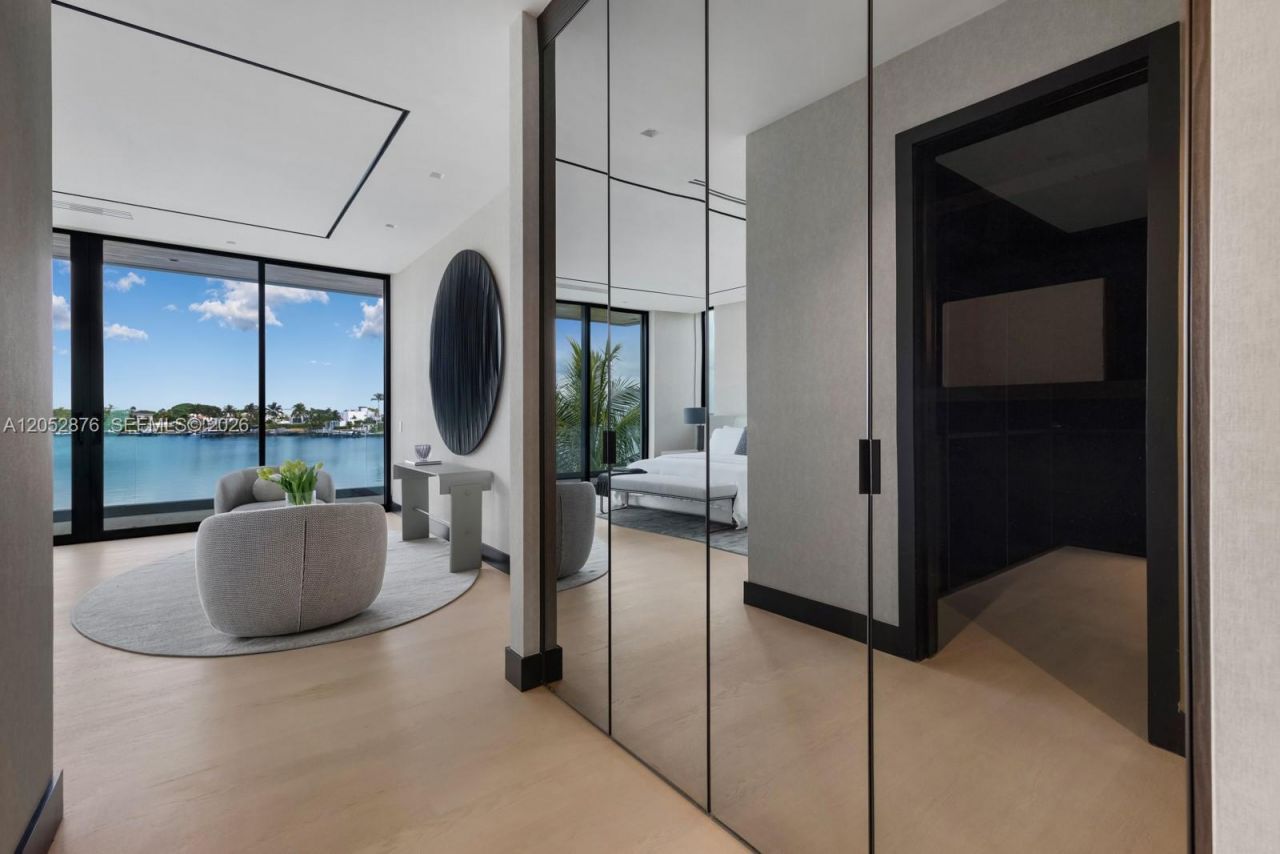 1141 N Biscayne Point Rd, Miami Beach, FL 33141 Photo