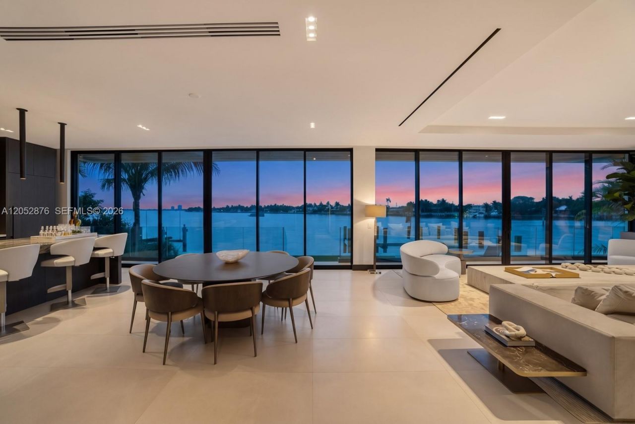 1141 N Biscayne Point Rd, Miami Beach, FL 33141 Photo