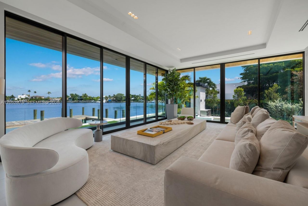 1141 N Biscayne Point Rd, Miami Beach, FL 33141 Photo