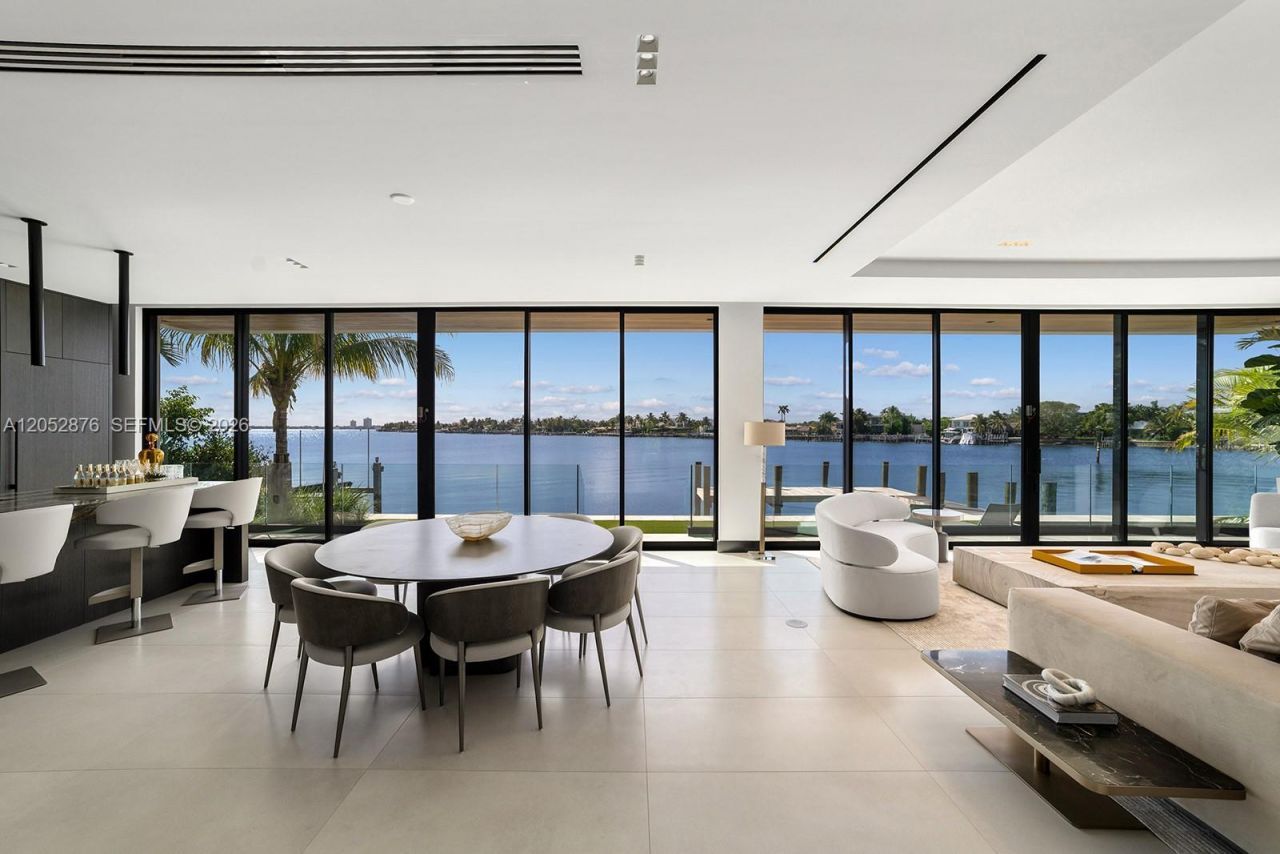1141 N Biscayne Point Rd, Miami Beach, FL 33141 Photo