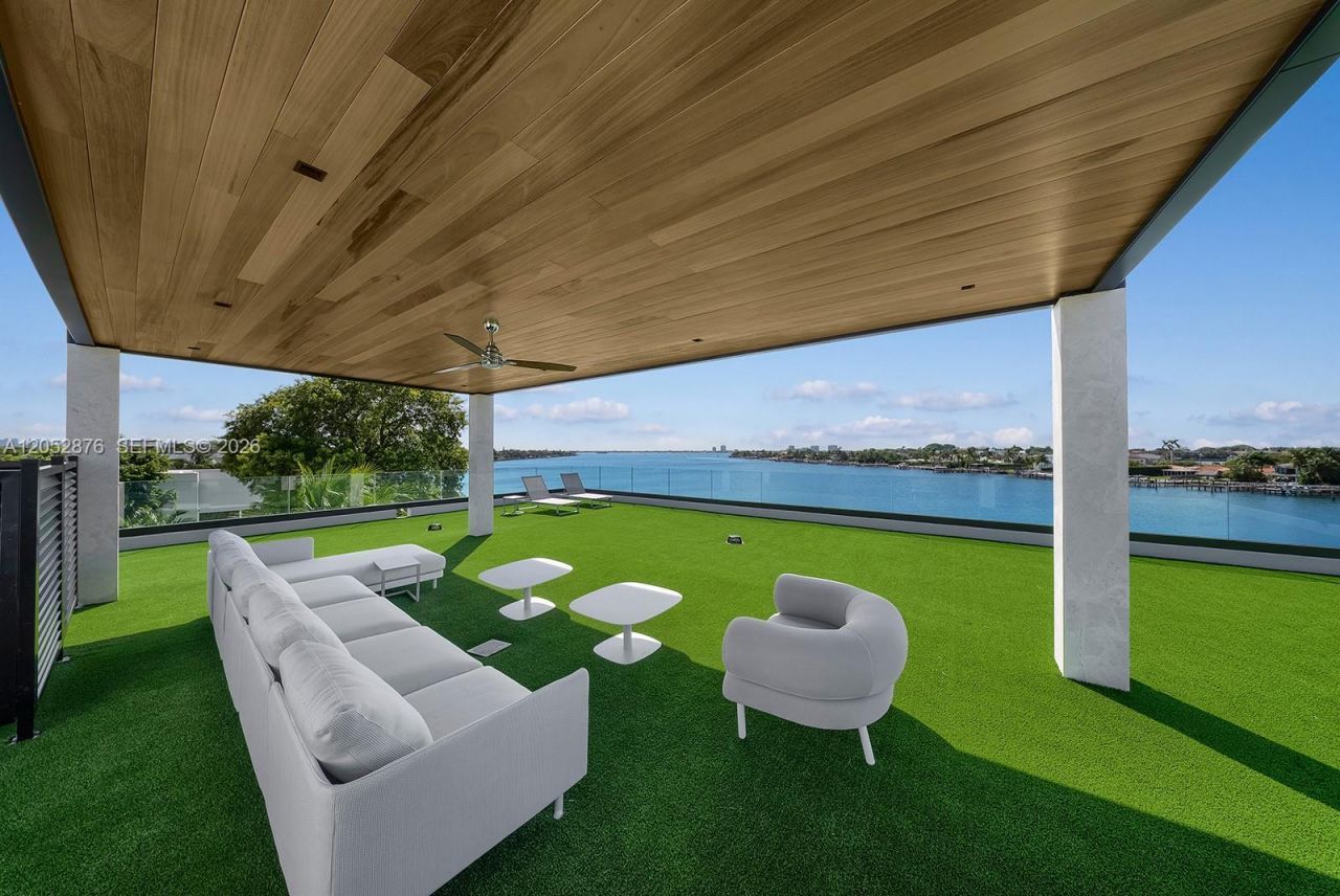 1141 N Biscayne Point Rd, Miami Beach, FL 33141 Photo