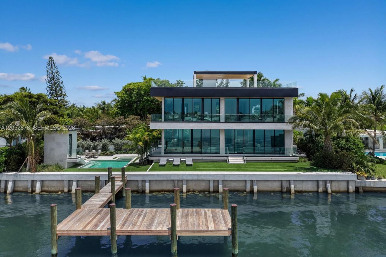 1141 N Biscayne Point Rd, Miami Beach, FL 33141 Photo
