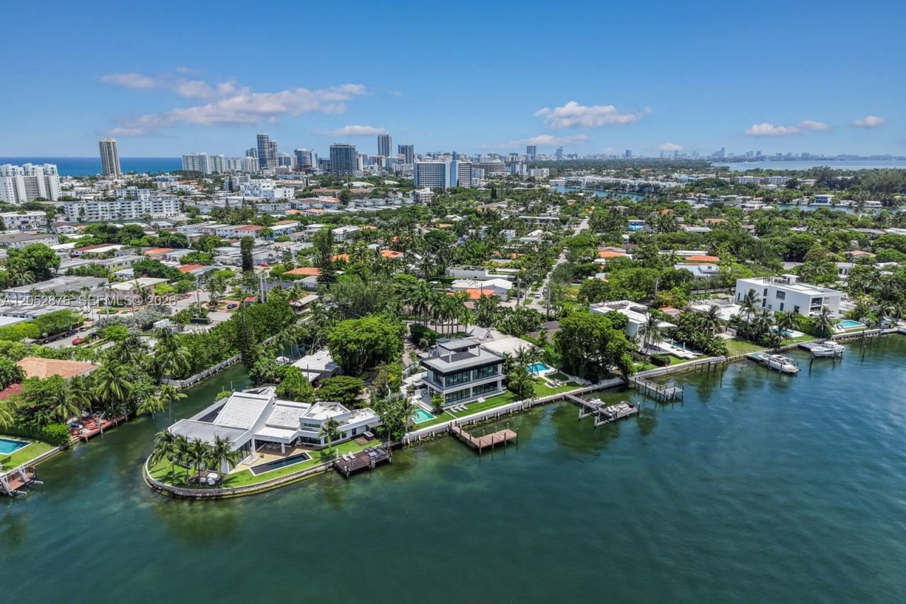 1141 N Biscayne Point Rd, Miami Beach, FL 33141 Photo