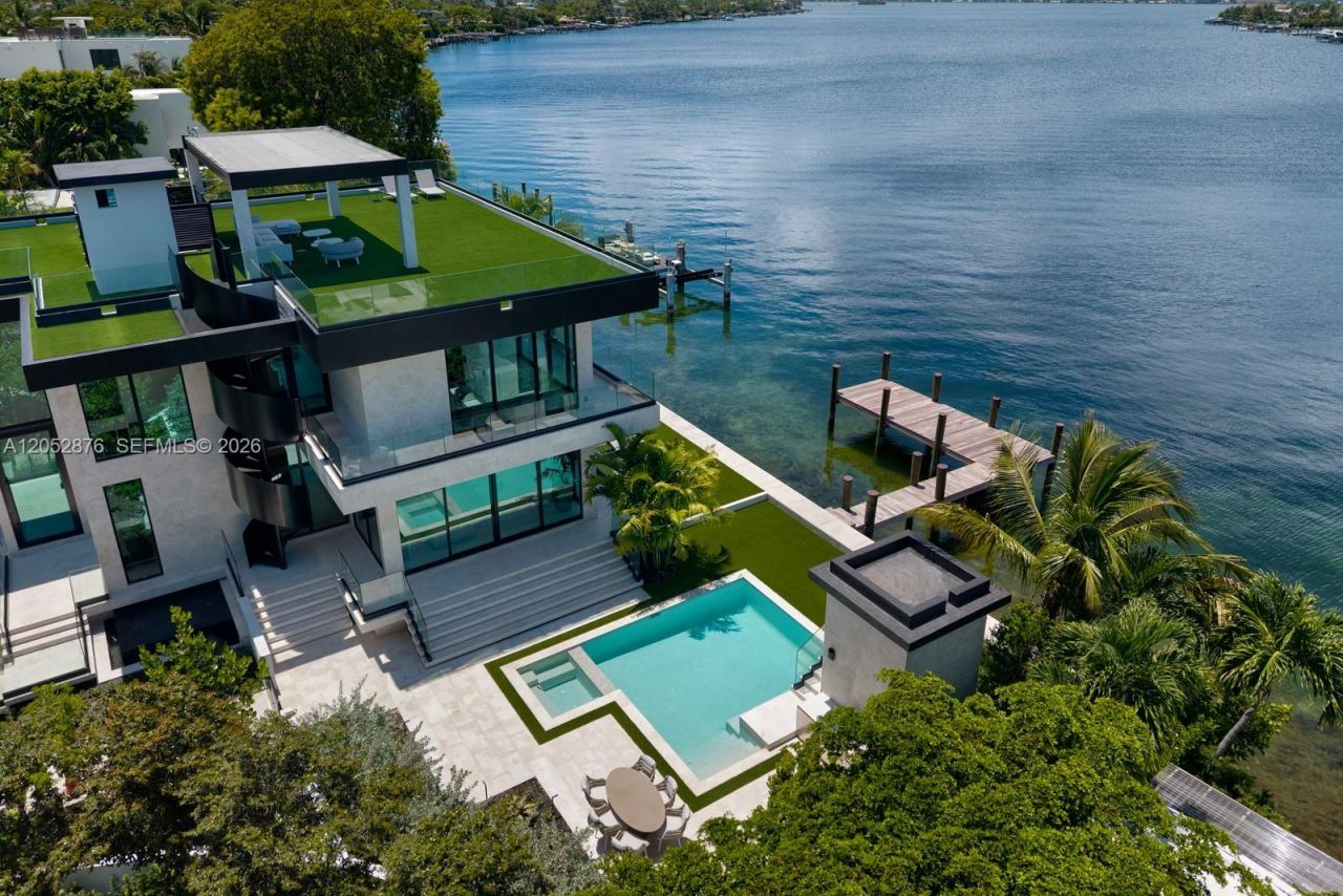 1141 N Biscayne Point Rd, Miami Beach, FL 33141 Photo