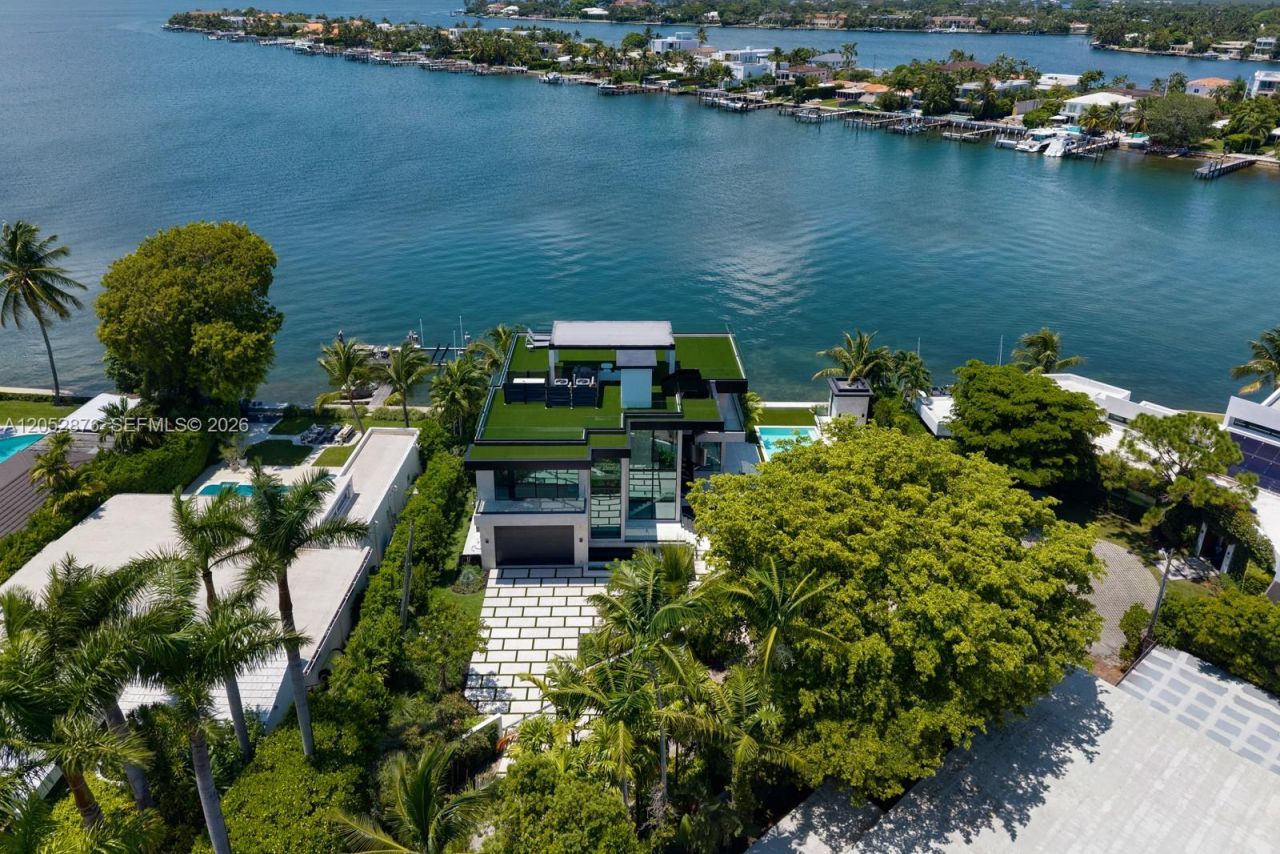 1141 N Biscayne Point Rd, Miami Beach, FL 33141 Photo