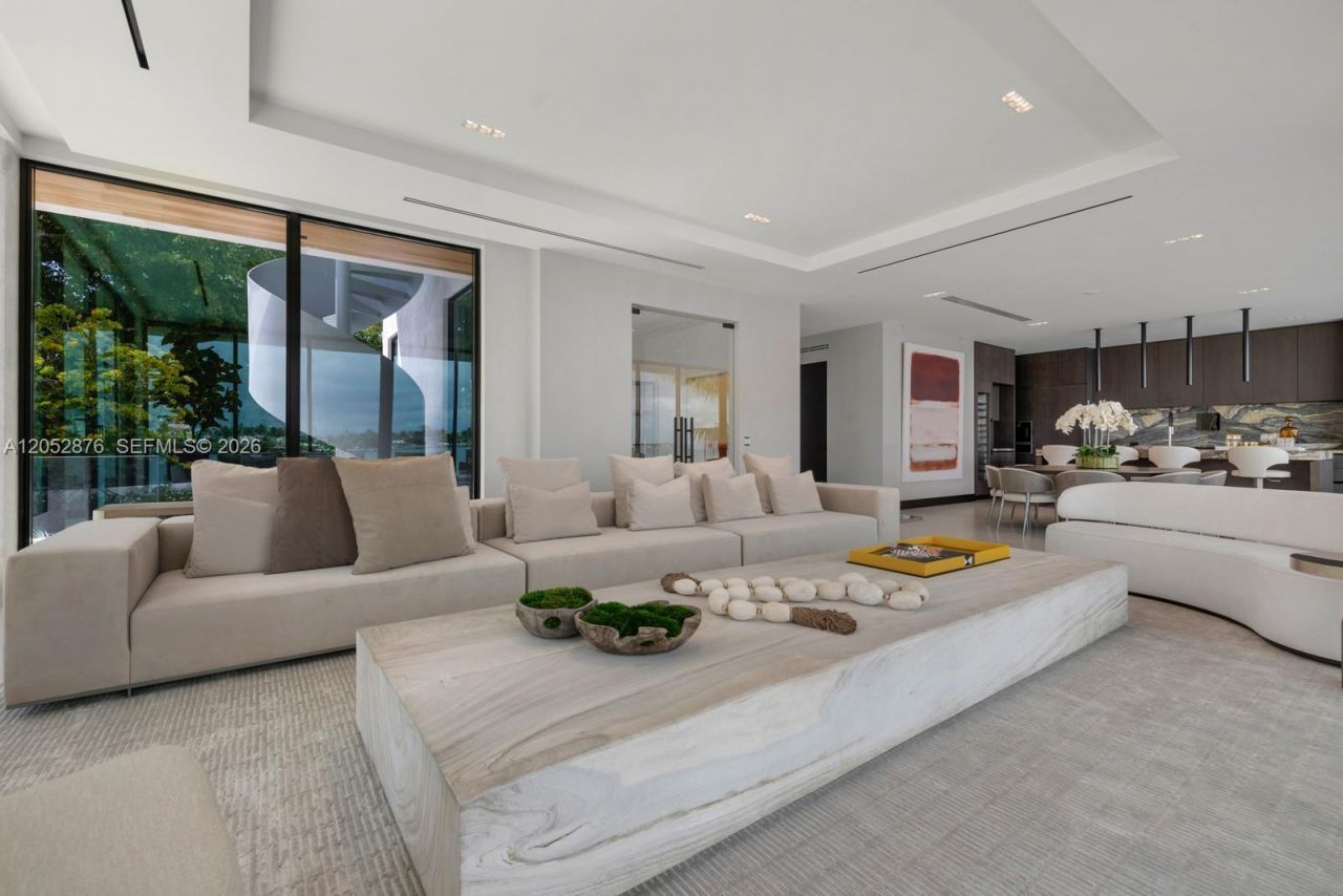1141 N Biscayne Point Rd, Miami Beach, FL 33141 Photo