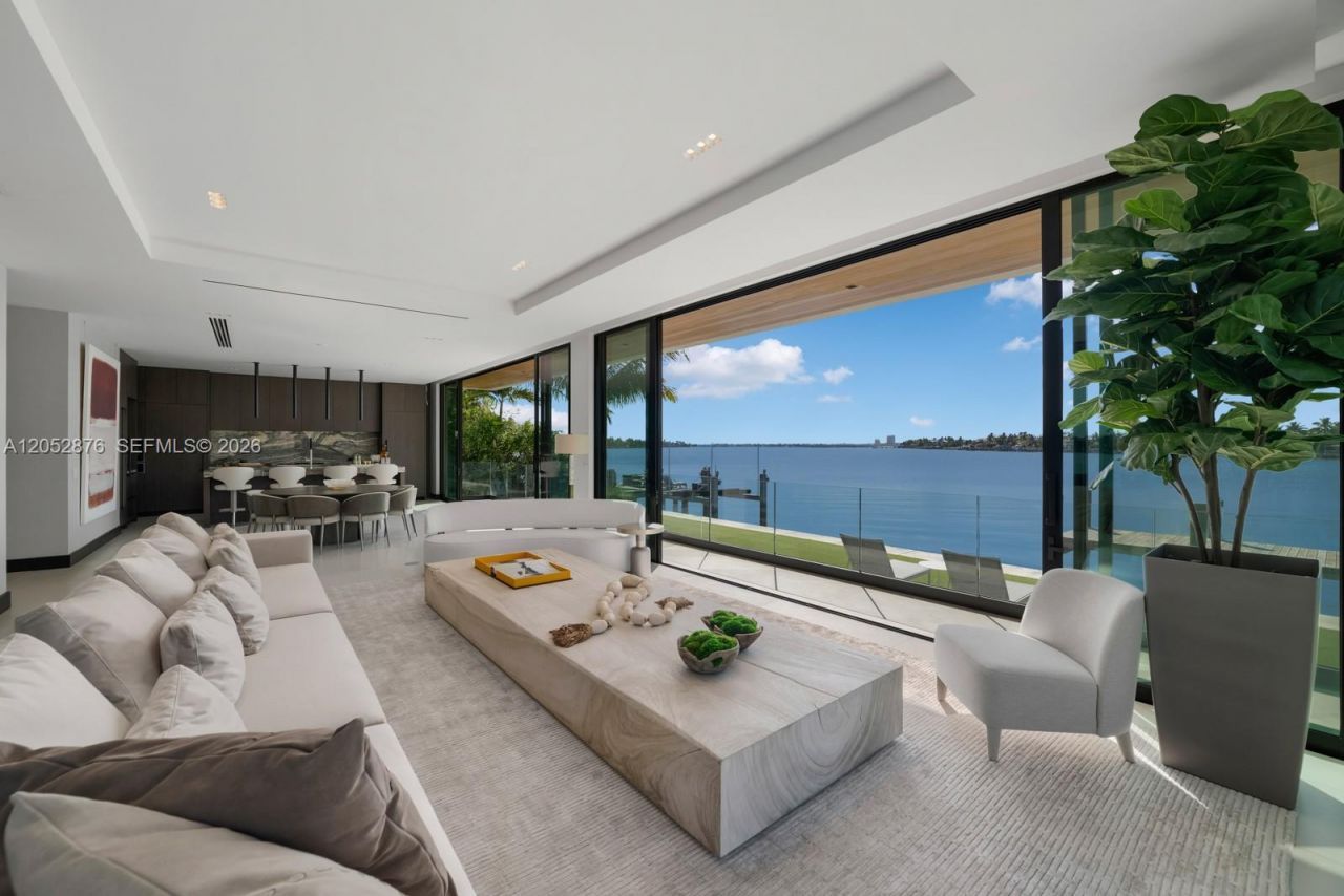 1141 N Biscayne Point Rd, Miami Beach, FL 33141 Photo