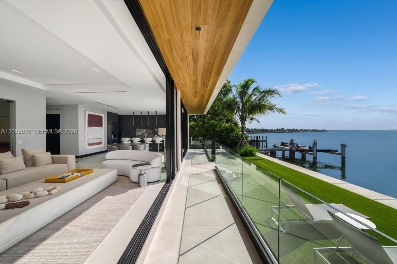 1141 N Biscayne Point Rd, Miami Beach, FL 33141 Photo