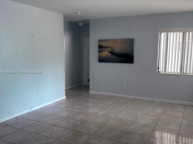 462 Golden Isles Dr , Unit 203, Hallandale Beach, FL 33009 Photo