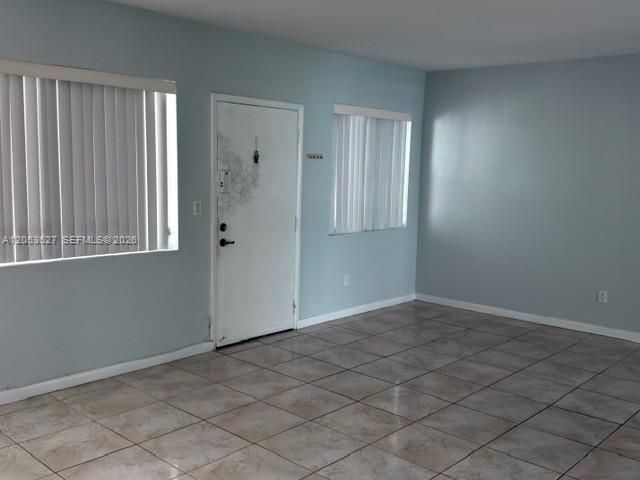 462 Golden Isles Dr , Unit 203, Hallandale Beach, FL 33009 Photo