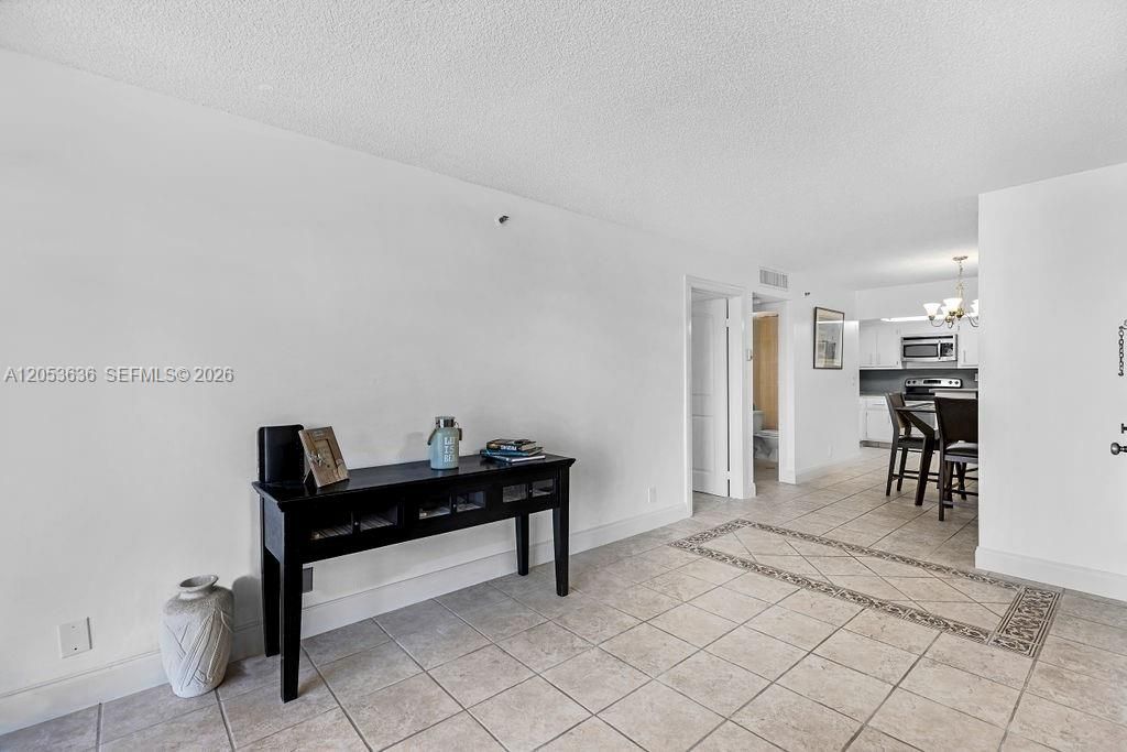 2625 Collins Ave , Unit 702, Miami Beach, FL 33140 Photo