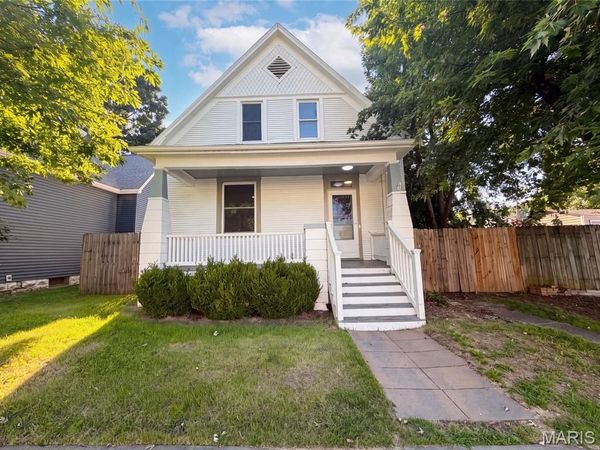 415 N 4th Street , St Charles, MO 63301