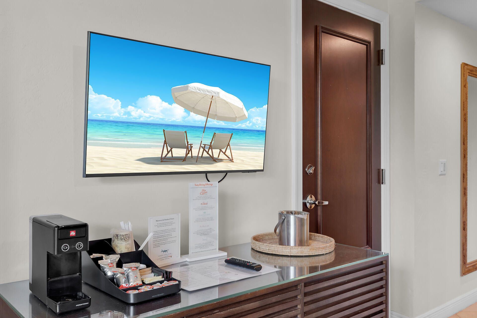 81801 Overseas Highway, Unit 716, Islamorada, FL 33036 Photo