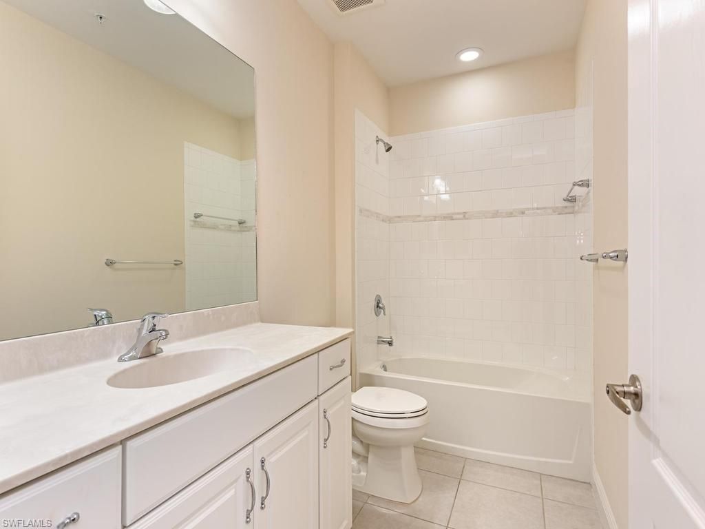 6960 Avalon Cir, Unit 803, Naples, FL 34112 Photo