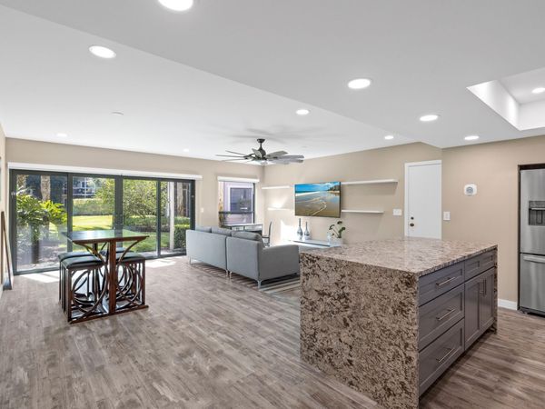 11863 Wimbledon Circle, Unit 438, Wellington, FL 33414