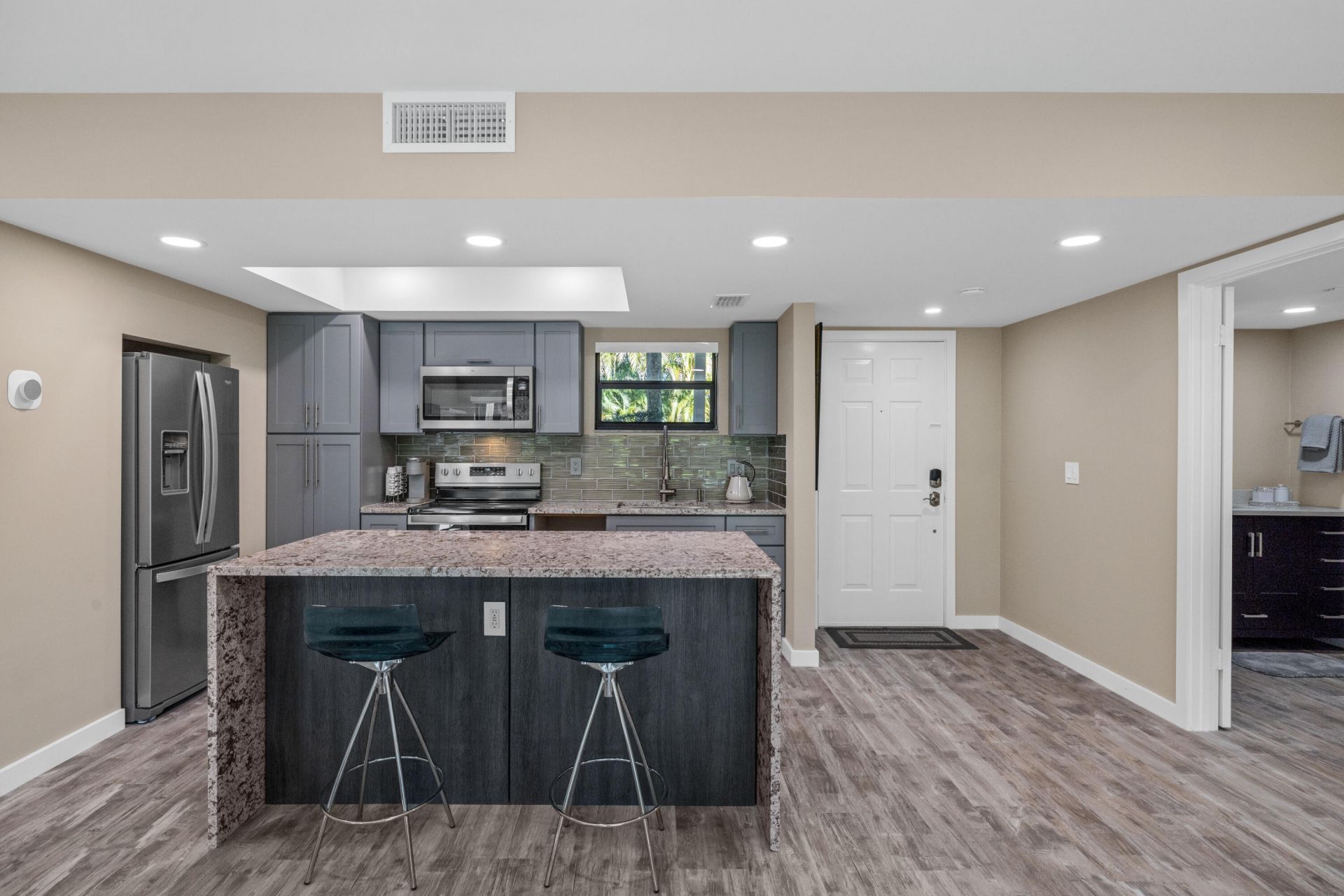 11863 Wimbledon Circle, Unit 438, Wellington, FL 33414 Photo