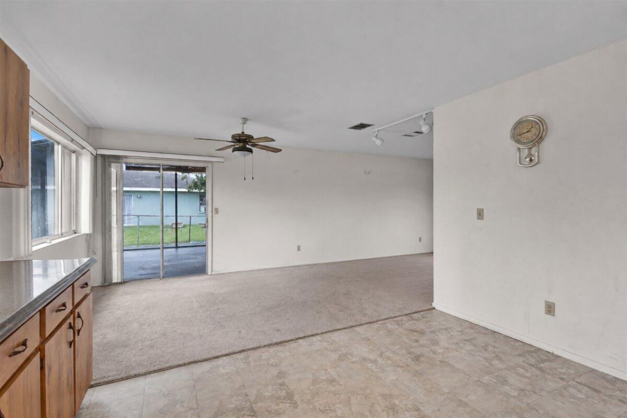 2118 SW Airoso Boulevard, Port Saint Lucie, FL 34984 Photo