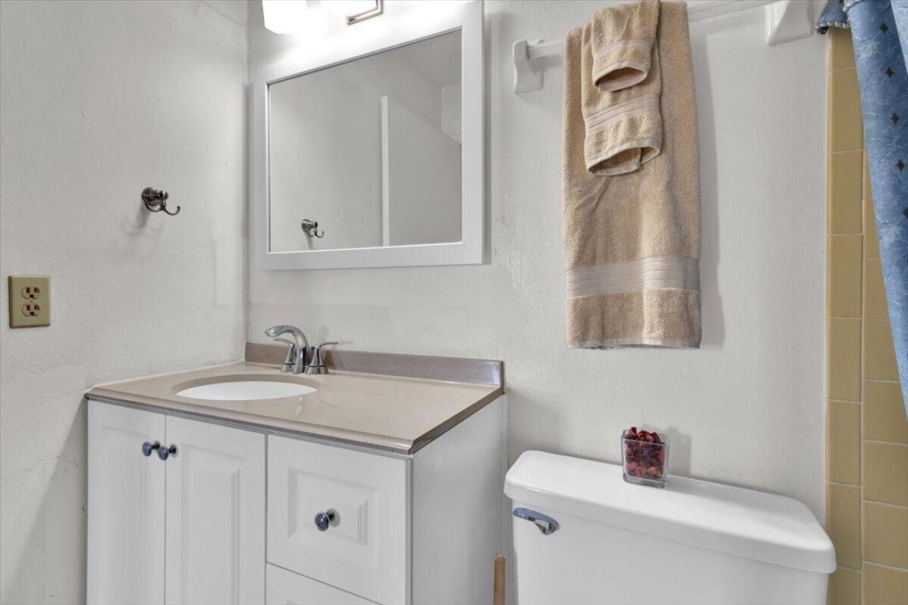 2118 SW Airoso Boulevard, Port Saint Lucie, FL 34984 Photo