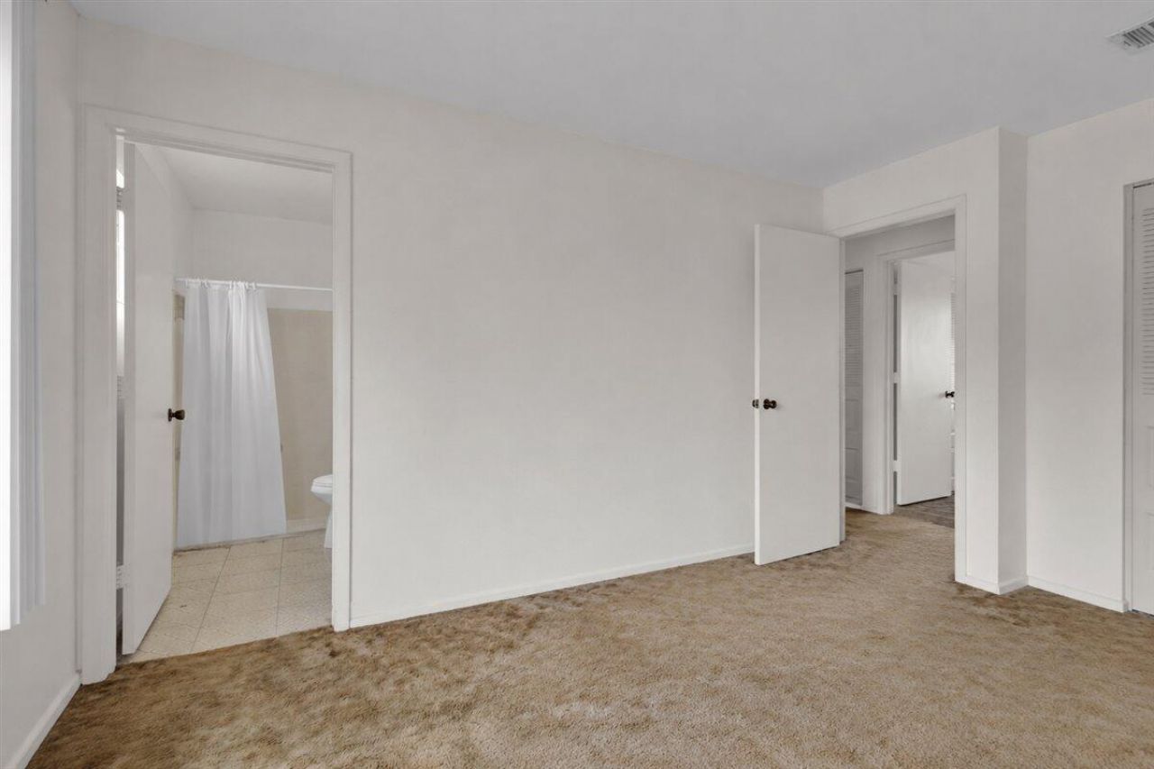 2118 SW Airoso Boulevard, Port Saint Lucie, FL 34984 Photo