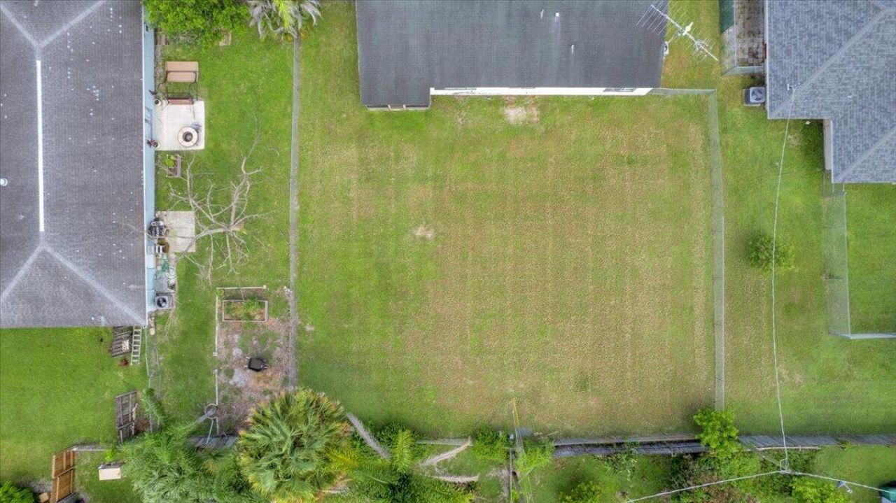 2118 SW Airoso Boulevard, Port Saint Lucie, FL 34984 Photo