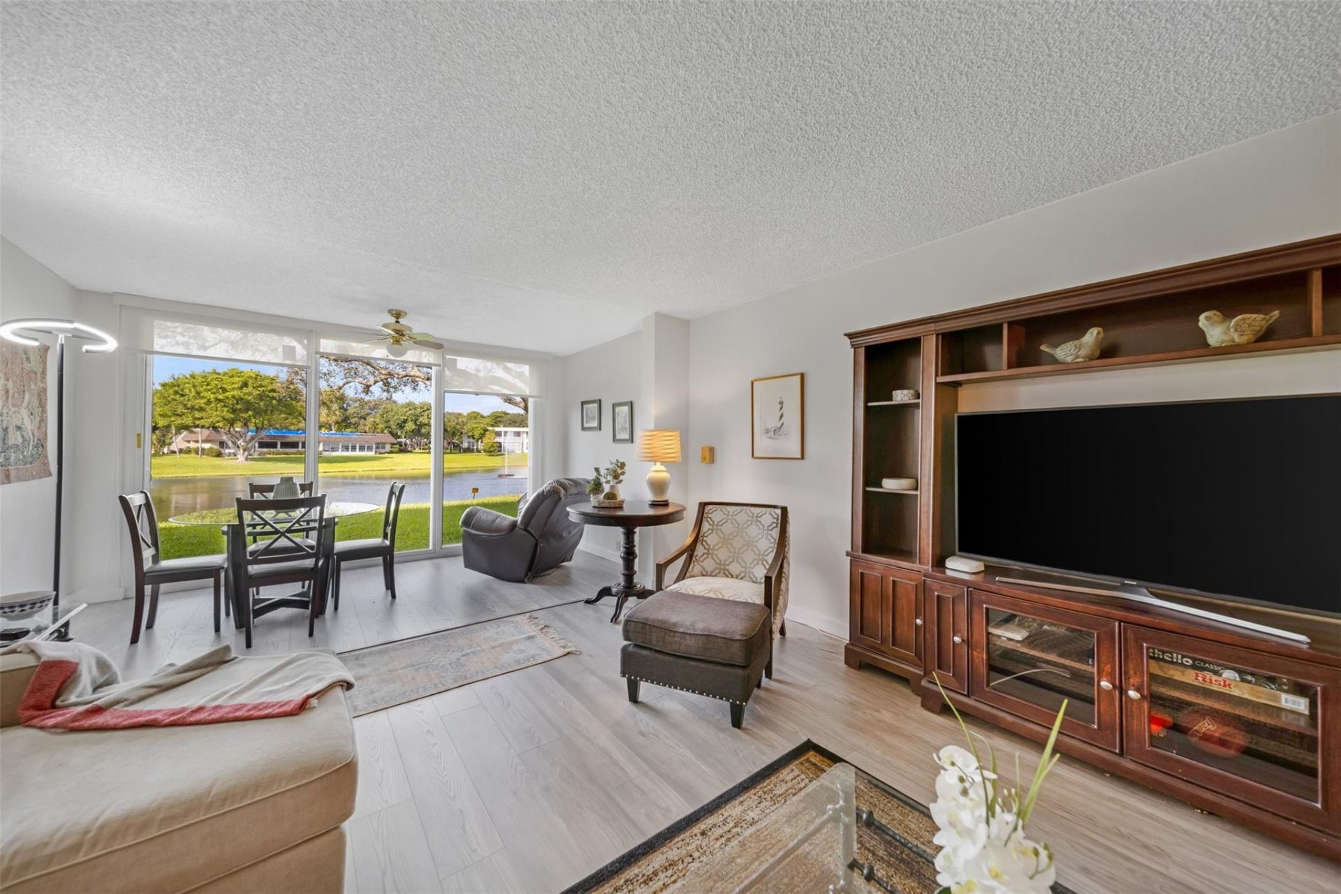 3611 Oaks Clubhouse Drive, Unit 104, Pompano Beach, FL 33069 Photo