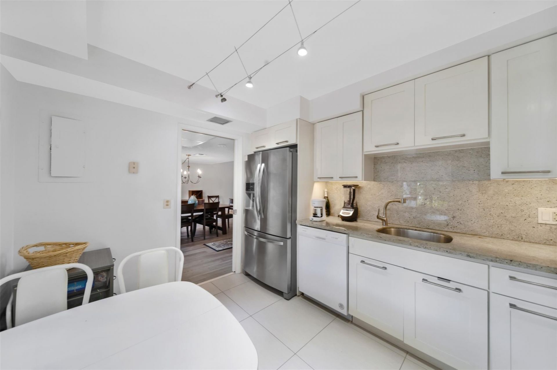 3611 Oaks Clubhouse Drive, Unit 104, Pompano Beach, FL 33069 Photo