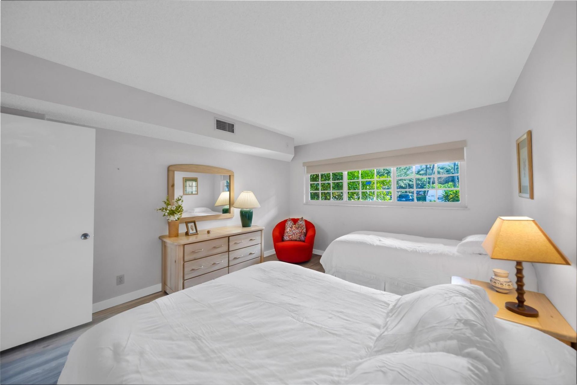 3611 Oaks Clubhouse Drive, Unit 104, Pompano Beach, FL 33069 Photo