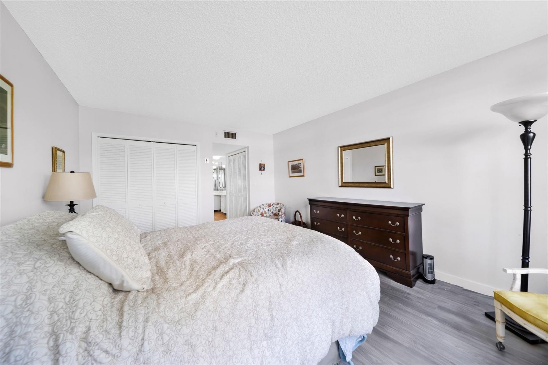 3611 Oaks Clubhouse Drive, Unit 104, Pompano Beach, FL 33069 Photo