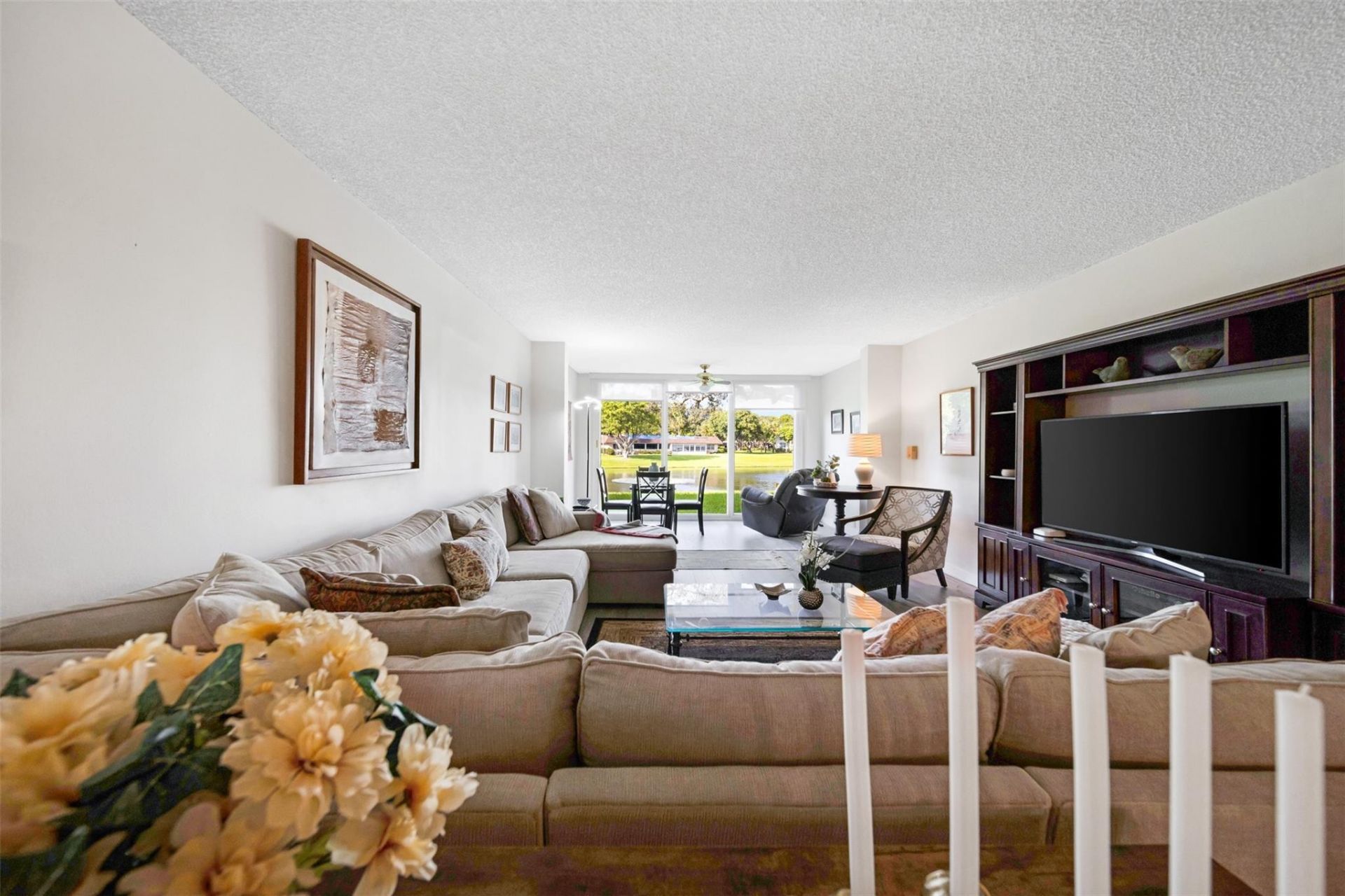 3611 Oaks Clubhouse Drive, Unit 104, Pompano Beach, FL 33069 Photo