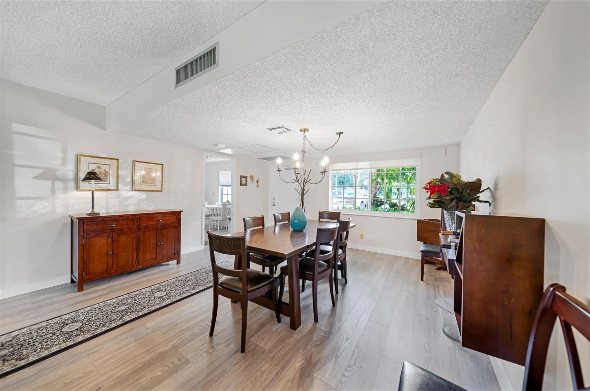 3611 Oaks Clubhouse Drive, Unit 104, Pompano Beach, FL 33069 Photo