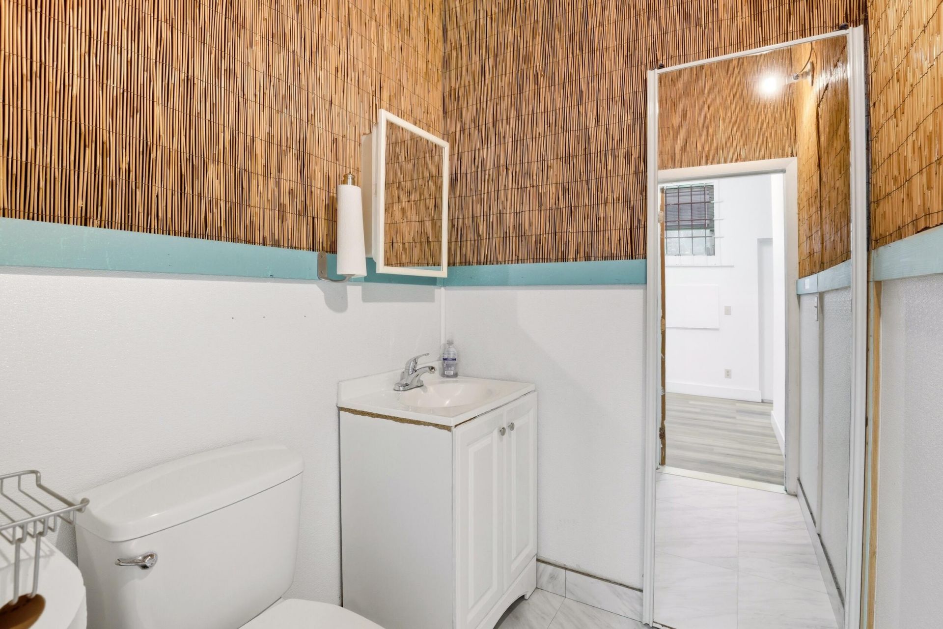 824 N Dixie Highway, Lake Worth Beach, FL 33460 Photo