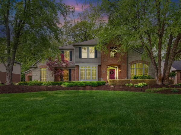 9360 Lexford Way, Brighton, MI 48114
