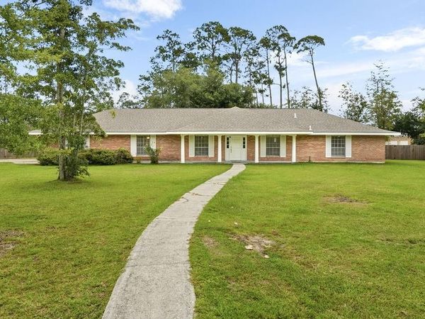 104 BELLE CHERIE Drive , Slidell, LA 70461