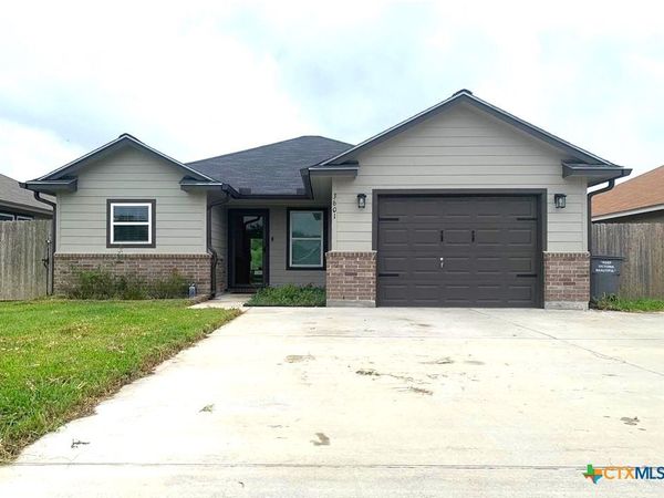 3601 Hanselman Road, Victoria, TX 77901