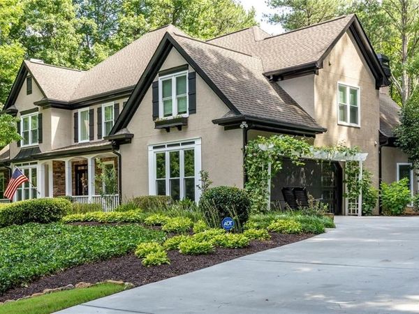 5363 Thornapple Lane NW, Acworth, GA 30101