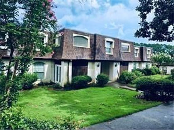 146 Rue Fontaine Road , Lithonia, GA 30038